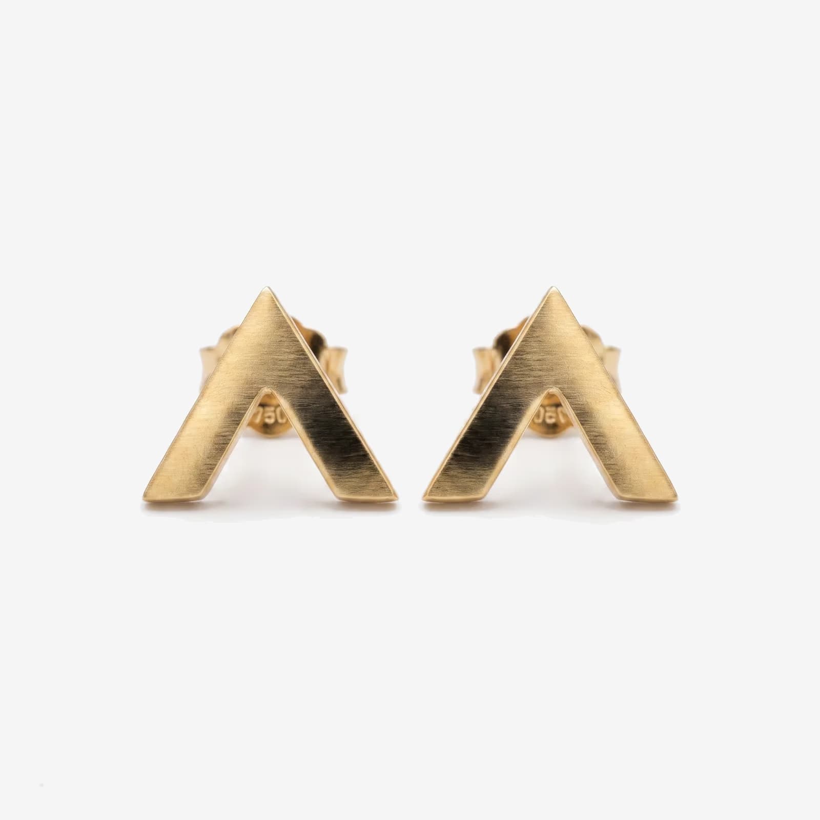 جفت گوشوارهٔ میخی شورون از طلای زرد مات